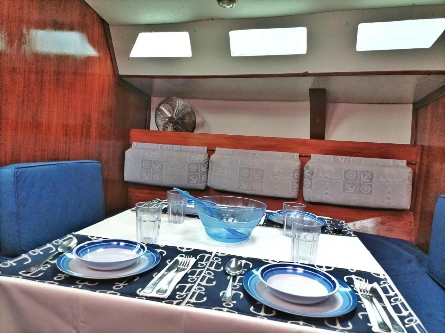 Botel Sensenom Hotel Mataro